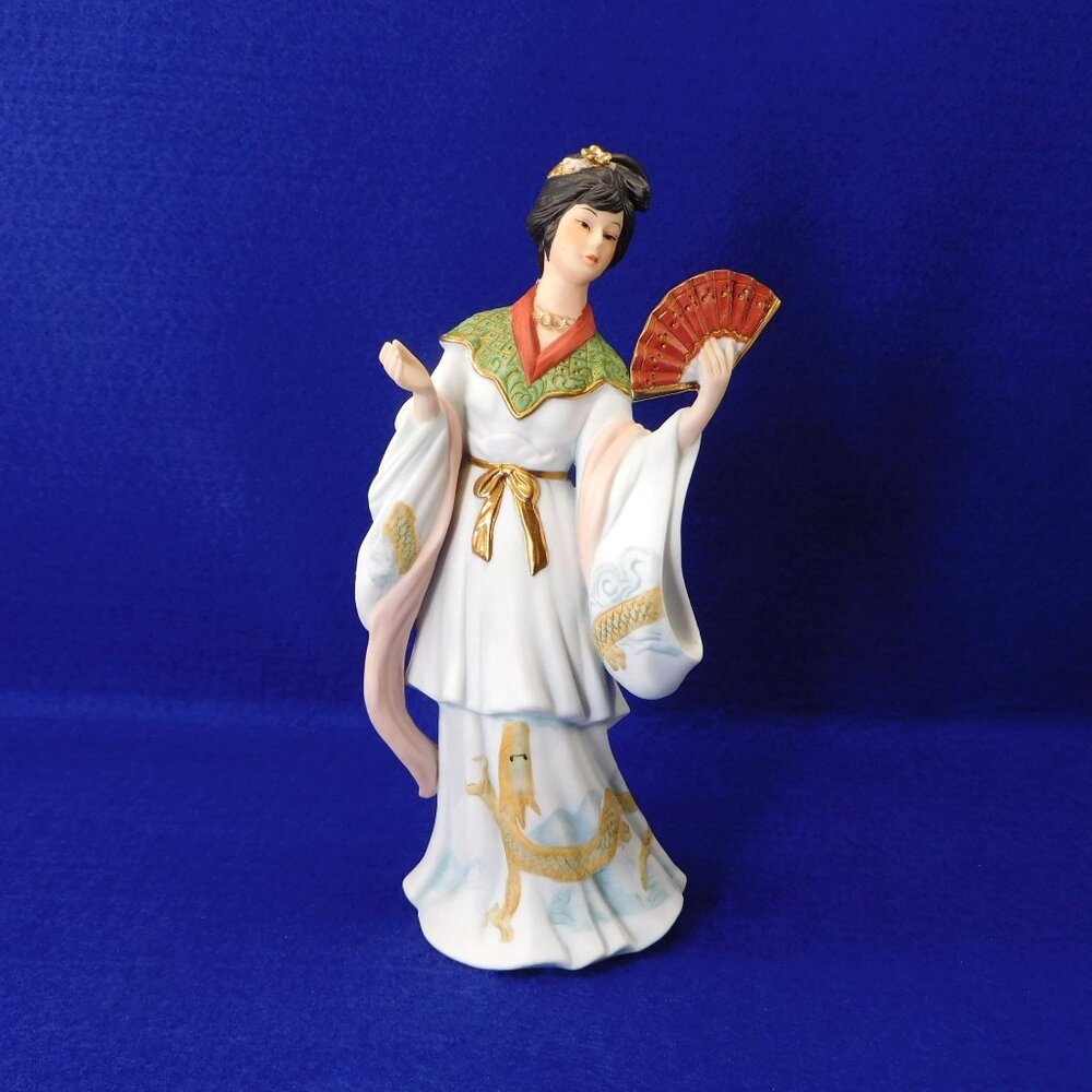 Asian Tien Hou Figurine Geisha  w Fan Bisque Porcelain Ashton Drake 1988 3044A